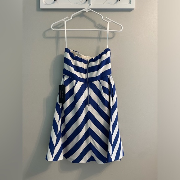 NWT Limited strapless dress - Picture 4 of 4